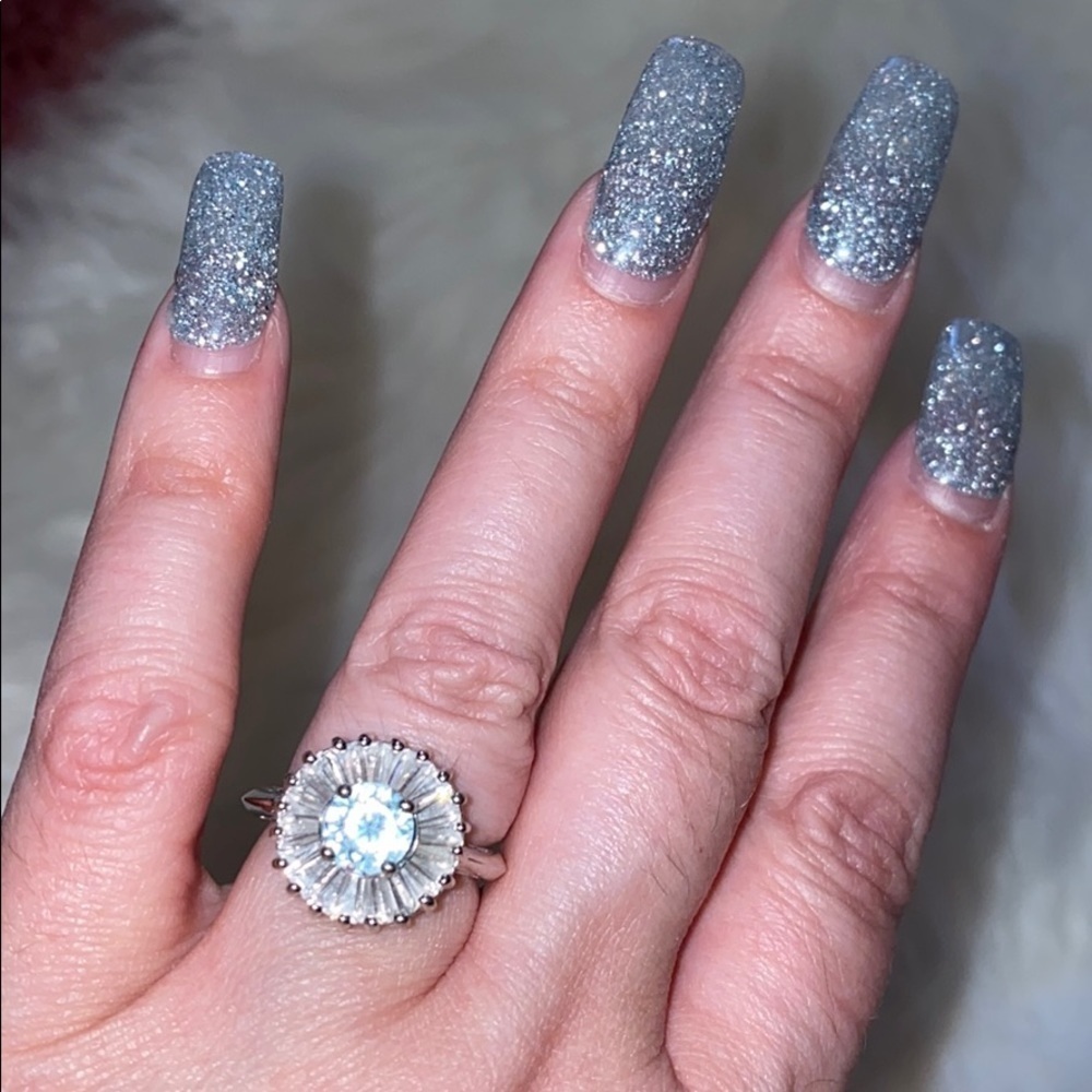 Statement Ring - Picture 3 of 4